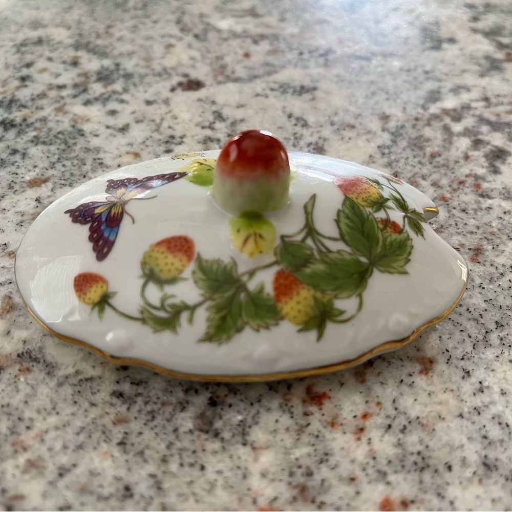 Lid